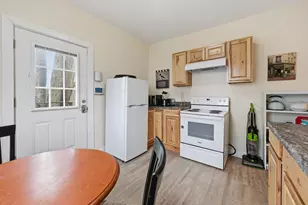 10 Pleasant St, Brunswick, ME 04011 - Photo 15