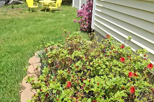 35 Deerfield Dr, Brunswick, ME 04011 - Photo 3