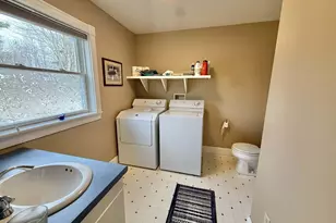 79 S Pleasant St, Bowdoinham, ME 04008 - Photo 17