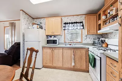 615 N Nobleboro Road, Waldoboro, ME 04572 - Photo 5