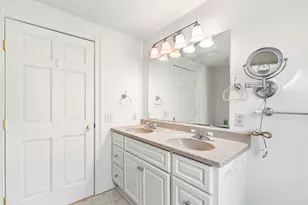 166 E Main St, Yarmouth, ME 04096 - Photo 25