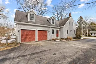 166 E Main St, Yarmouth, ME 04096 - Photo 3