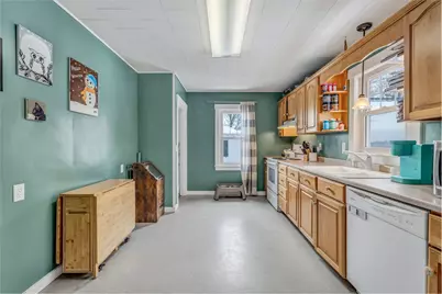 6 Hillcrest Street, Gardiner, ME 04345 - Photo 5