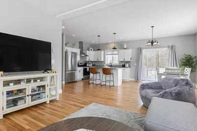 81 Queen Street, Gorham, ME 04038 - Photo 13