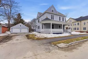 14 Taylor St, Auburn, ME 04210 - Photo 3