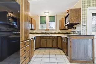 14 Taylor St, Auburn, ME 04210 - Photo 17