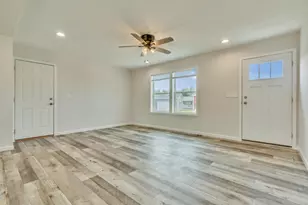 8 Colony Wy, Kittery, ME 03904 - Photo 3