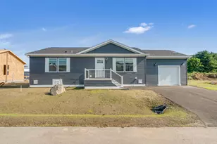 8 Colony Wy, Kittery, ME 03904 - Photo 1