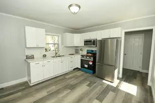 27 Church St, Livermore Falls, ME 04254 - Photo 15