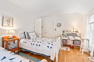 589 York St, York, ME 03909 - Photo 17