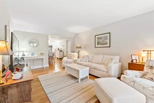 589 York St, York, ME 03909 - Photo 5