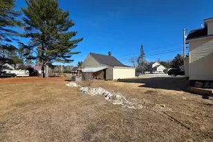 131 Mechanic Falls Rd, Oxford, ME 04270 - Photo 7