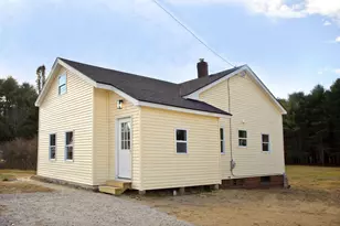 131 Mechanic Falls Rd, Oxford, ME 04270 - Photo 3