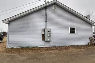 445-447 Pine Tree Rd, Levant, ME 04456 - Photo 3