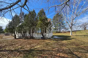 129 W Hill Rd, Gardiner, ME 04345 - Photo 27