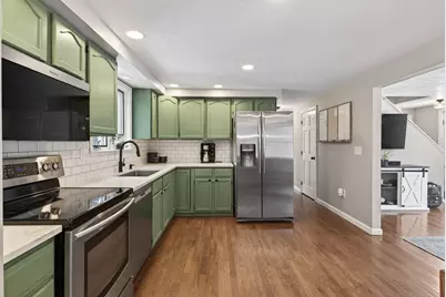 10 Deerfield Circle, Standish, ME 04084 - Photo 7