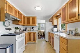 122 Field Ave, Auburn, ME 04210 - Photo 3