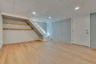 15 Brewster St, Portland, ME 04103 - Photo 13