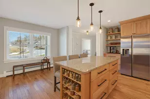 24 Maxwell Woods Dr, Cape Elizabeth, ME 04107 - Photo 5