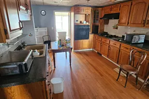 8 Court St, Vassalboro, ME 04989 - Photo 5