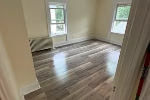 36 Grove St, Rockland, ME 04841 - Photo 13