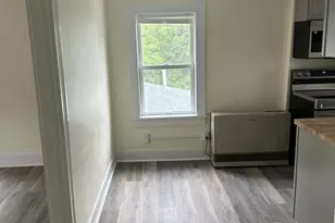 36 Grove St, Rockland, ME 04841 - Photo 11