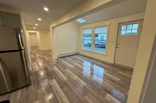 36 Grove St, Rockland, ME 04841 - Photo 17