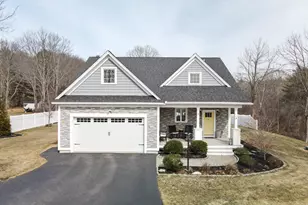 8 Grover Ave, Kittery, ME 03904 - Photo 3