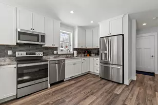 11 Driftwood Ln, York, ME 03909 - Photo 3