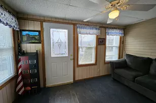 13 Granite St, Mexico, ME 04257 - Photo 3