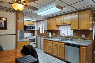 13 Granite St, Mexico, ME 04257 - Photo 9