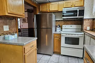 13 Granite St, Mexico, ME 04257 - Photo 11