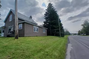 837 Main St, Madawaska, ME 04756 - Photo 9