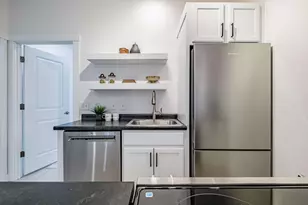 65 Dougherty Ct, Portland, ME 04102 - Photo 9