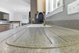 371 Maquoit Rd, Brunswick, ME 04011 - Photo 17