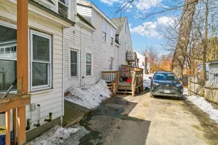 51 Bowdoin St, Winthrop, ME 04364 - Photo 3