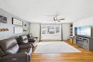 18 Booker St, Thomaston, ME 04861 - Photo 3