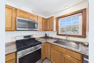 18 Booker Street, Thomaston, ME 04861 - Photo 13