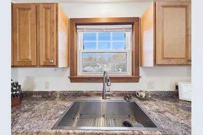 18 Booker Street, Thomaston, ME 04861 - Photo 9