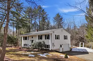 38 Long Hall Dr, Berwick, ME 03901 - Photo 9