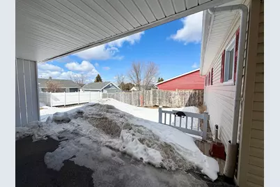 187 Mountain View Avenue, Madawaska, ME 04756 - Photo 7