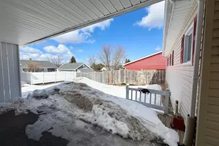 187 Mountainview Ave, Madawaska, ME 04756 - Photo 7