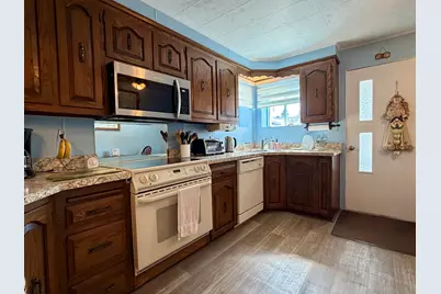 187 Mountain View Avenue, Madawaska, ME 04756 - Photo 19