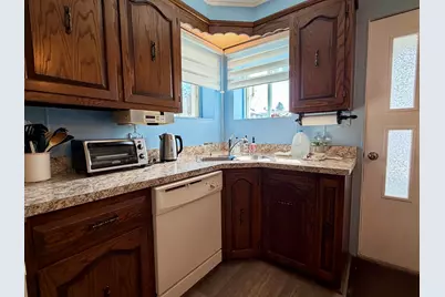 187 Mountain View Avenue, Madawaska, ME 04756 - Photo 13