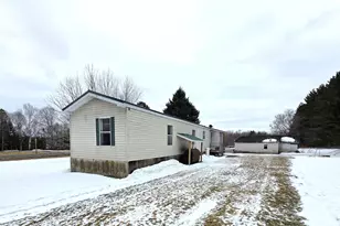 339 Parsons Rd, Presque Isle, ME 04769 - Photo 3