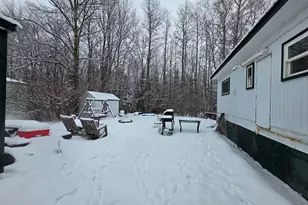 46 Cedar St, Millinocket, ME 04462 - Photo 5