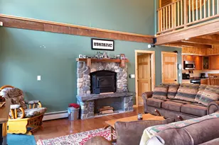 138 Washington St, Greenville, ME 04441 - Photo 17