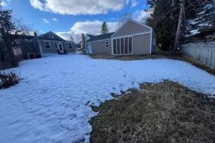 33 Coolidge Ave, Caribou, ME 04736 - Photo 5