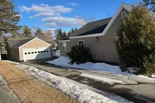 33 Coolidge Ave, Caribou, ME 04736 - Photo 3