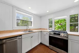 20 Chestnut St, Rockland, ME 04841 - Photo 13